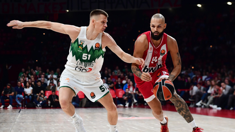 Ολυμπιακός - Ζάλγκιρις 74-53 (Δ' περίοδος): Με πατημένο το... γκάζι για τη νίκη στο ΣΕΦ - Live 