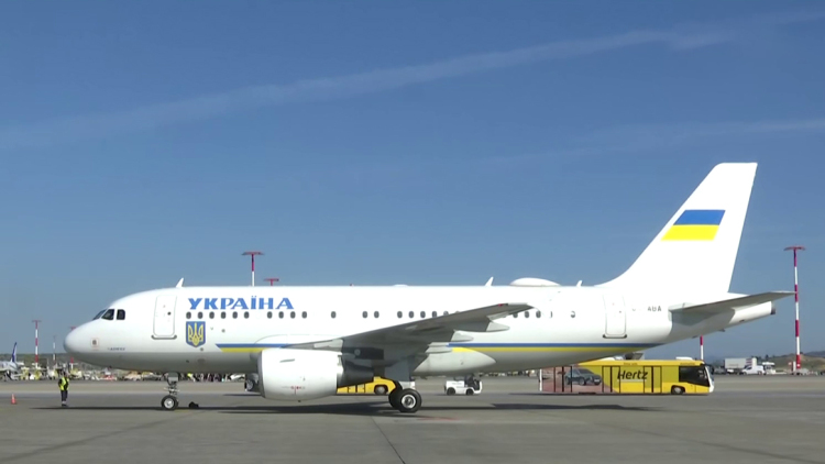 Στην Αθήνα ο Ζελένσκι για την υπογραφή συμφωνίας μεταφοράς φυσικού αερίου από την Ελλάδα στην Ουκρανία - Δείτε live
