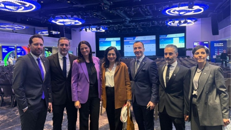 ReBrain Greece στη Νέα Υόρκη: Κάλεσμα επαναπατρισμού από την Κεραμέως με φορολογικά και επαγγελματικά κίνητρα 