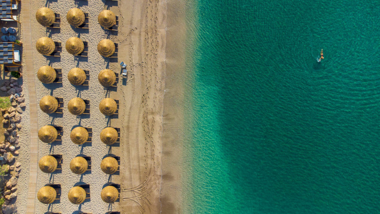 Η μάχη για την Ακτή Βουλιαγμένης:  Φάις, CVC, Χόλτερμαν-Μελισσανίδης και Γεωργάτος («Γρηγόρης») οι διεκδικητές, αρχές του 2026 ο προτιμητέος επενδυτής 
