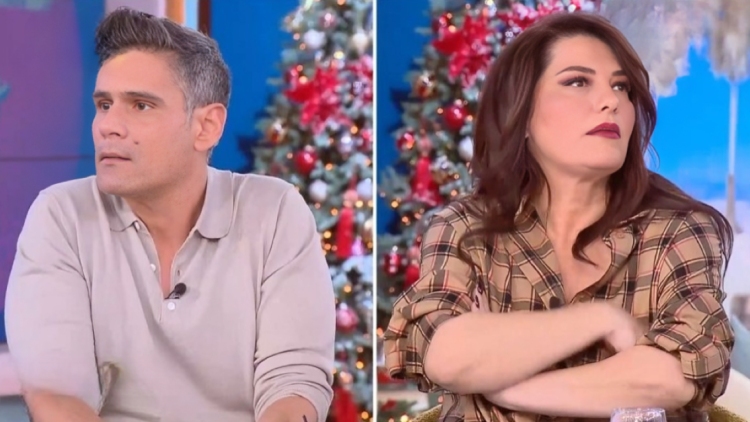 Ουγγαρέζος και Ζαρίφη τσακώθηκαν στον τηλεοπτικό αέρα - «Μη μιλάς στο αυτί μου»