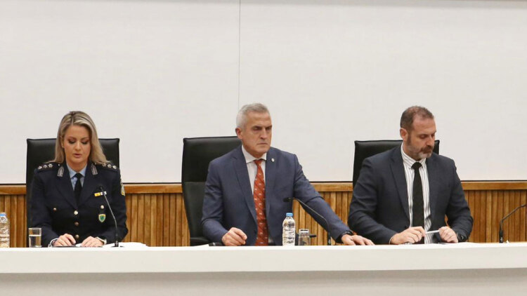 Οι ανακοινώσεις της ΕΛΑΣ για την υπόθεση του Έλληνα Εσκομπάρ: «Είμαστε εδώ για να αποδομήσουμε κι άλλες εγκληματικές ομάδες» είπε ο  Χρυσοχοΐδης