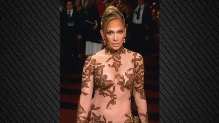 Η απάντηση για το σκηνικό με την Τζένιφερ Λόπεζ στο κόκκινο χαλί των Χρυσών Σφαιρών