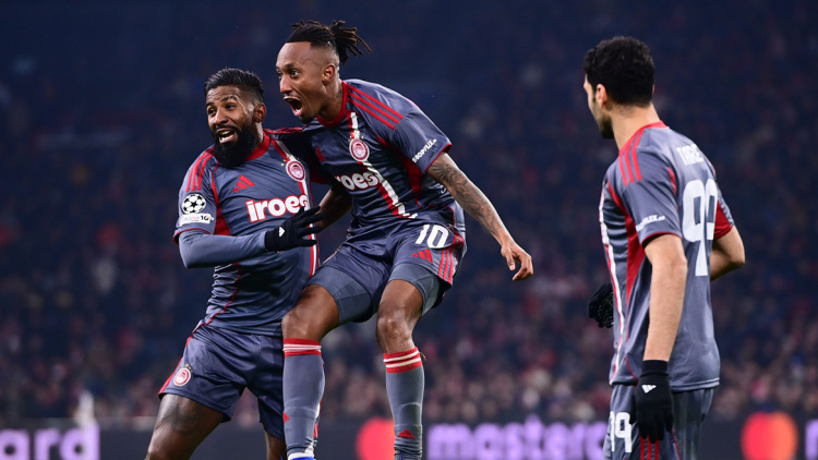 Άγιαξ - Ολυμπιακός 0-1 (Β' ημίχρονο): Σκορ πρόκρισης για τους Πειραιώτες, Live 