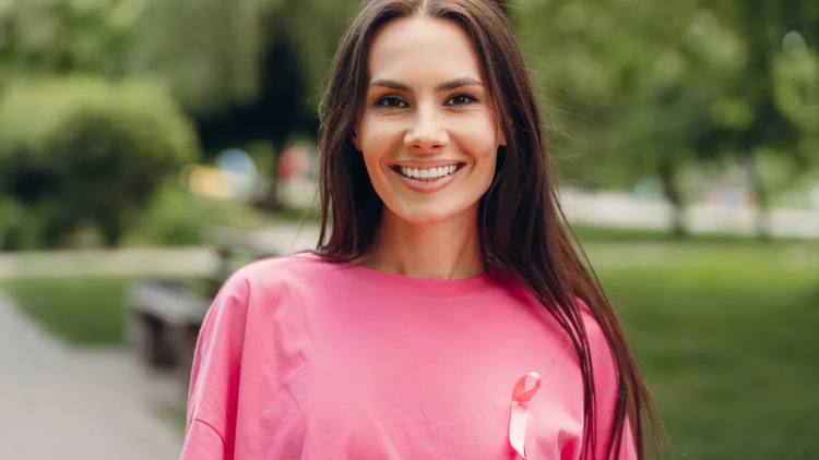 «Κλέλια, έχεις καρκίνο μαστού, γύρνα Αθήνα» – Μια συγκινητική μαρτυρία