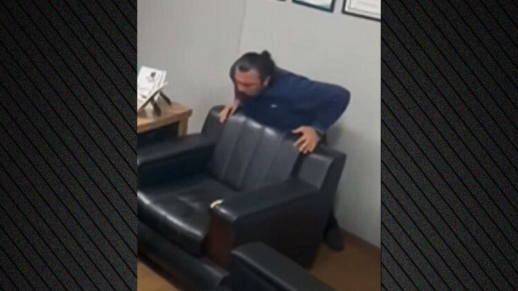 Τούρκος έκανε τη λαβή Χάιμλιχ στον εαυτό του, γλίτωσε από βέβαιο πνιγμό την ώρα που έτρωγε: Δείτε βίντεο