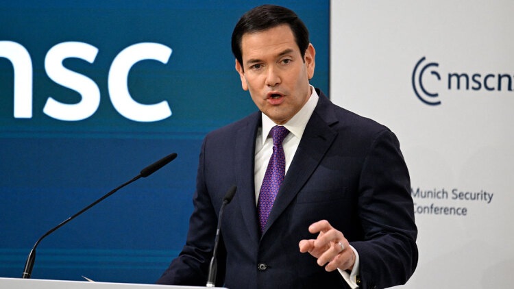 Μαστίγιο και καρότο από τις ΗΠΑ για το ΝΑΤΟ:  Δεν θέλουμε να σας εγκαταλείψουμε αλλά μπορούμε και μόνοι μας, είπε ο Ρούμπιο στους Ευρωπαίους