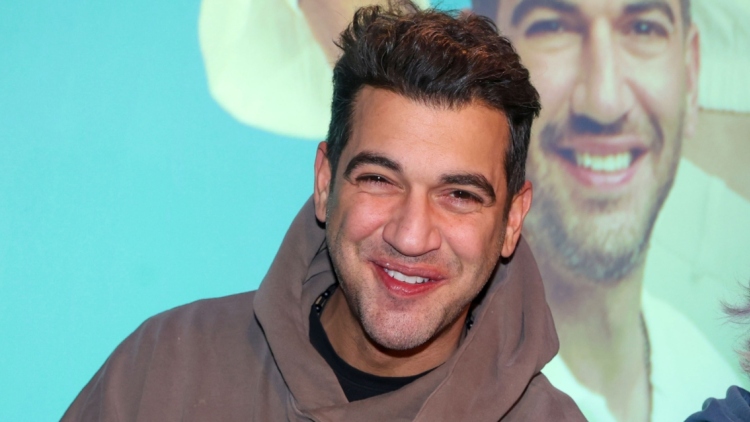 Μάνος Ιωάννου: Πάντα πήγαινα από τη μια σχέση στην άλλη, αλλά τώρα είμαι μόνος και το απολαμβάνω