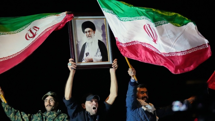 Η κυβέρνηση του Ιράν επιβεβαιώνει: Ο Αλί Χαμενεΐ σκοτώθηκε, 40 ημέρες δημόσιου πένθους και 7 ημέρες αργία