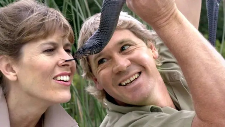 Η χήρα του Στιβ Ίργουιν μιλά 20 χρόνια μετά τον θάνατό του για τις δυσκολίες που αντιμετώπισε