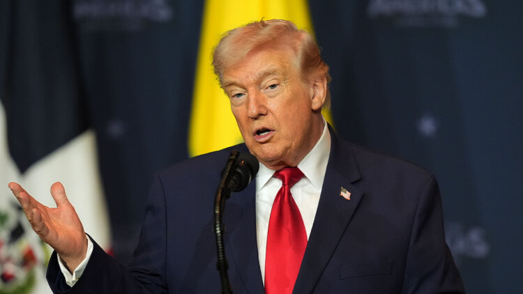 Οι ΗΠΑ «έκαναν χάρη στον κόσμο» ξεκινώντας πόλεμο κατά του Ιράν, λέει ο Τραμπ