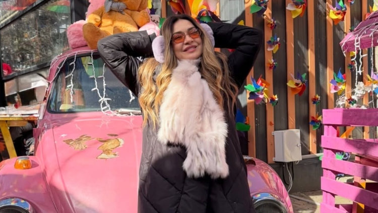 Η Αποστολία Ζώη ταξίδεψε στην Κωνσταντινούπολη, οι εικόνες από τον Βόσπορο και τη συνοικία Μπαλάτ 
