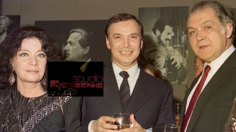 Γιώργος Μαρίνος: Η αδημοσίευτη φωτογραφία δίπλα στην Τζένη Καρέζη και τον Κώστα Καζάκο από το 1989
