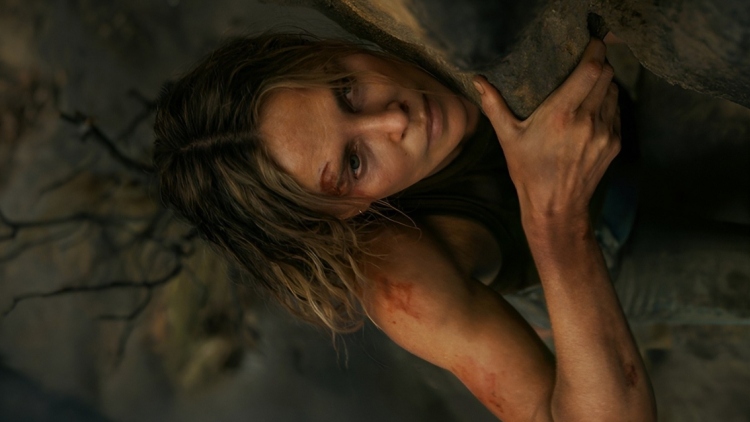 Η Σαρλίζ Θερόν έρχεται αντιμέτωπη με έναν εφιάλτη στην άγρια φύση της Αυστραλίας στο θρίλερ «Apex»