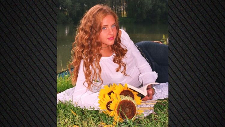 Η «έφηβη» Κιάρα Φεράνι: Δείχνει πώς ήταν στα 14 της