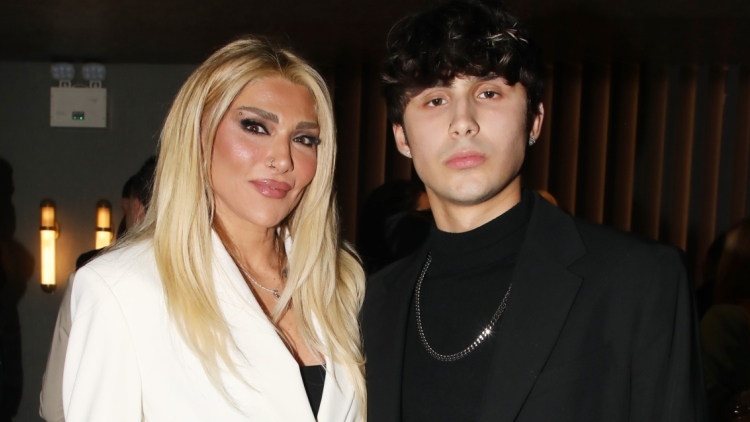 Μπάμπης Λαζαρίδης: Ήταν άβολο όταν στο σχολείο με ρωτούσαν το όνομα του πατέρα μου και τους έλεγα ότι έχει πεθάνει