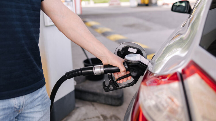 Fuel Pass: Ανατροπή με τις αιτήσεις μετά το «μπλοκάρισμα» – Ποιοι μπαίνουν κάθε μέρα στην πλατφόρμα

