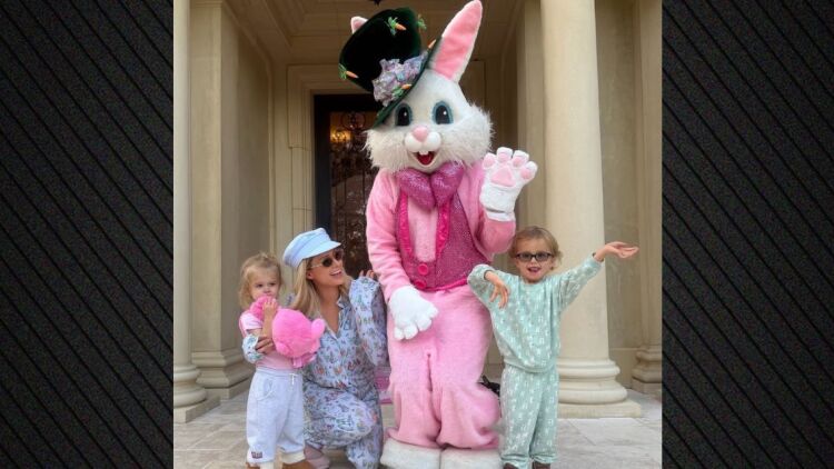 Πάρις Χίλτον: Τα στιγμιότυπα με τα παιδιά της από το Πάσχα