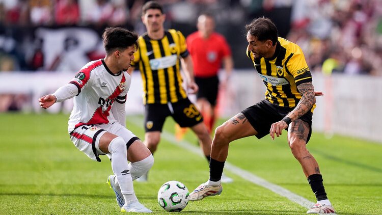 Ράγιο Βαγιεκάνο - ΑΕΚ 1-0 (Α' ημίχρονο): live ο πρώτος προημιτελικός του Conference League, δείτε το γκολ