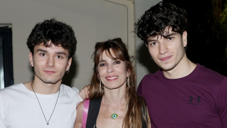 Πέτρος Λαγούτης και Μυρτώ Αλικάκη: Οι γιοι τους μίλησαν πρώτη φορά για το πώς διαχειρίστηκαν το διαζύγιό τους