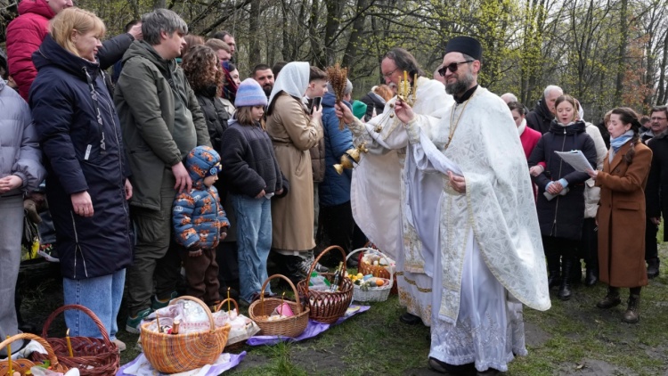 Έληξε η πασχαλινή εκεχειρία στην Ουκρανία, αλληλοκατηγορίες για χιλιάδες παραβιάσεις 