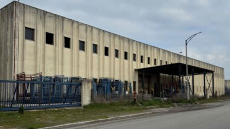 Πλειστηριασμοί: Δύο «βαριά» βιομηχανικά σφυριά με… μεγάλη ιστορία