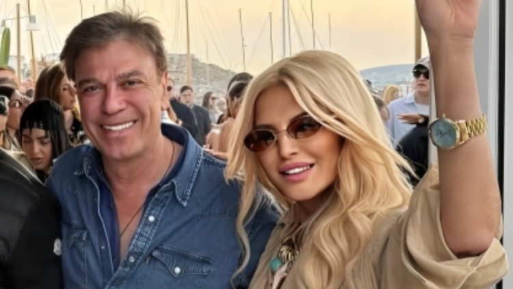 Μαρίνα Σταυράκη σε νέα έξοδο με τον σύντροφό της: Eννοείται ότι ο έρωτας ανανεώνει, είπε για τον Τούρκο επιχειρηματία
