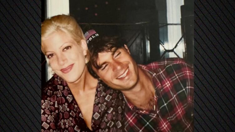 Η Τόρι Σπέλιγνκ αποχαιρετά τον Πάτρικ Μαλντούν: Λυπάμαι που ένα όμορφο φως έσβησε τόσο νωρίς