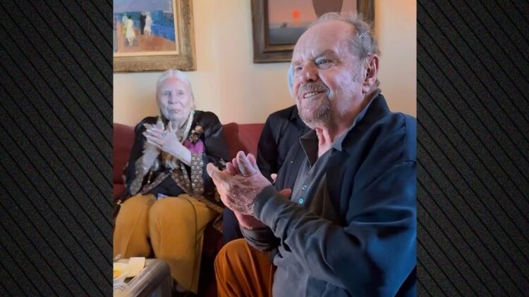 Ο Τζακ Νίκολσον σε μια σπάνια φωτογραφία για τα 89α γενέθλιά του