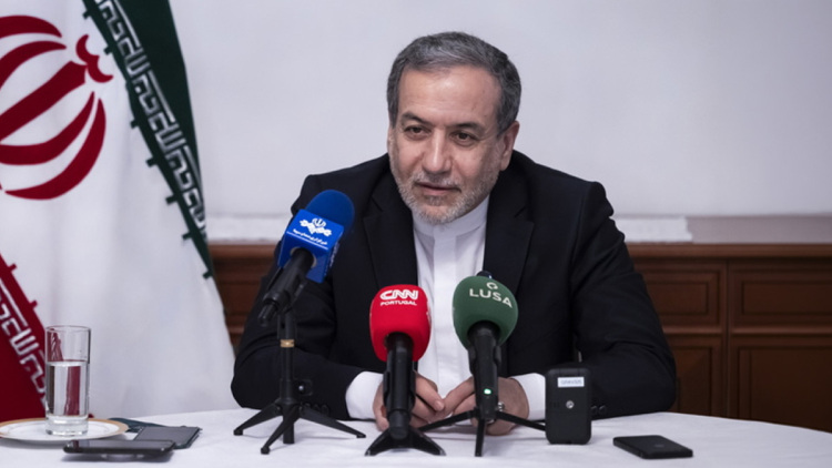 Από μία κλωστή η εκεχειρία: Έφυγαν οι Ιρανοί από το Πακιστάν διαμηνύοντας στις ΗΠΑ ότι δεν θα δεχτούν μαξιμαλιστικές απαιτήσεις