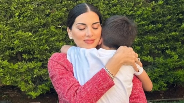 Σταματίνα Τσιμτσιλή για τα γενέθλια του γιου της: Ήρθες και φώτισες τις ζωές μας