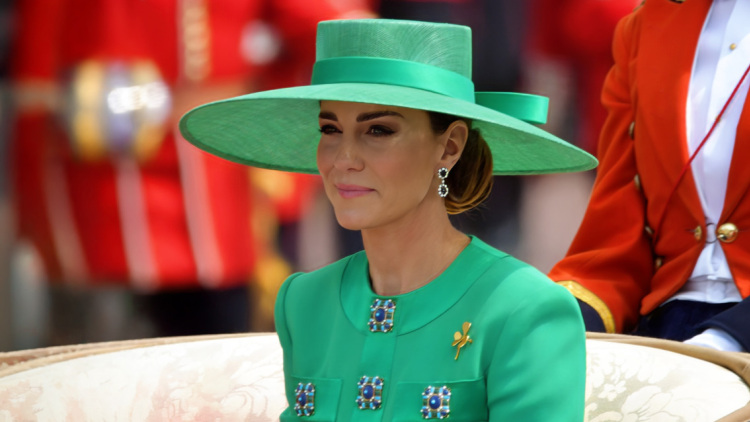 Η Κέιτ Μίντλετον έκλεισε 15 χρόνια γάμου με τον πρίγκιπα Ουίλιαμ: Η κοινή θνητή που έγινε «βασίλισσα του λαού» και το πιο δυνατό χαρτί της μοναρχίας