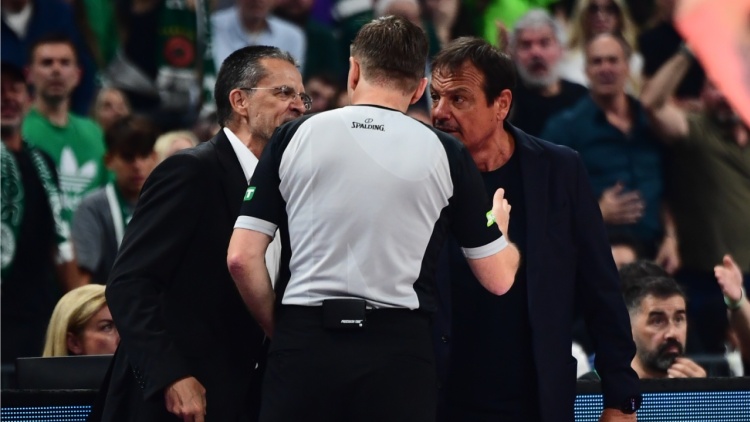 Euroleague: Τι προκάλεσε τη λογομαχία των Άταμαν και Μαρτίνεθ και αποβλήθηκαν στο Game 3 του Παναθηναϊκού με τη Βαλένθια 