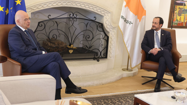 Χριστοδουλίδης σε Δένδια: Η Ευρώπη  ασχολείται πλέον ουσιαστικά με την άμυνα