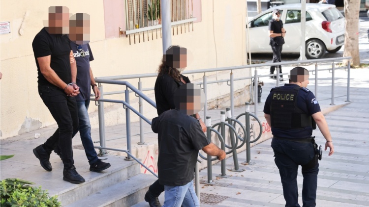 Προφυλακίστηκαν ο γιος και ο βοσκός,  κατ’ οίκον περιορισμός για τον 57χρονο κατηγορούμενο στην υπόθεση Δασκαλάκη