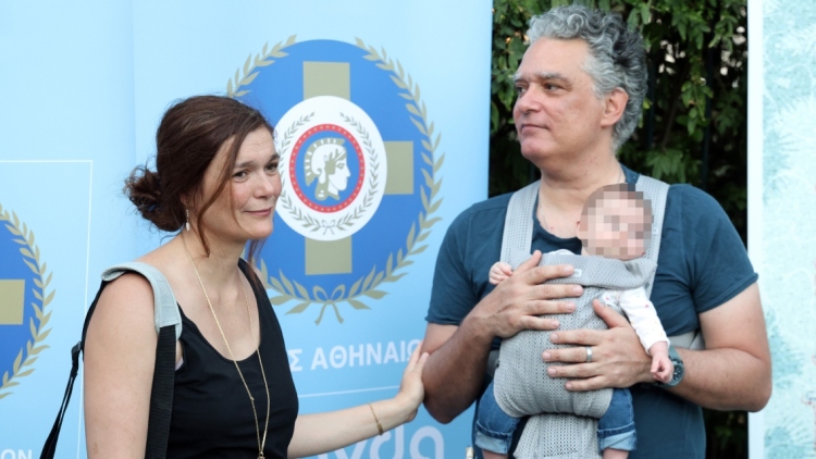 Αλεξάνδρα Αϊδίνη: Η πρώτη δημόσια εμφάνιση με τον σύντροφό της και την τριών κόρη τους