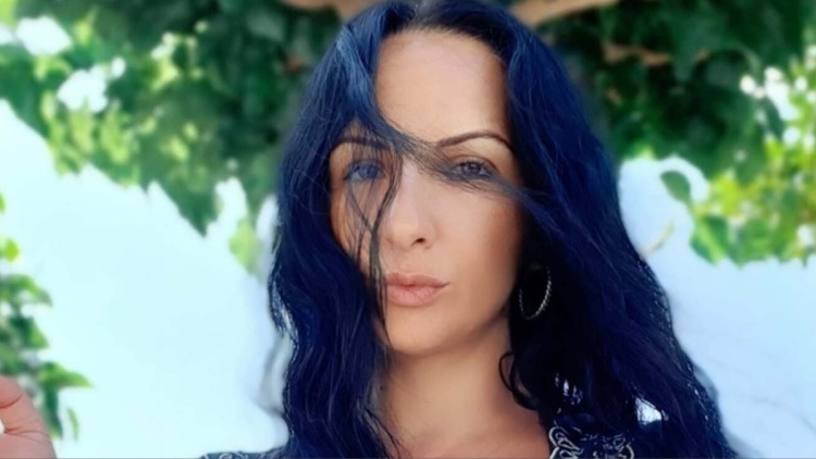 Ανακοπή καρδιάς υπέστη η δημοσιογράφος Μαρία Αντωνογιαννάκη που βρέθηκε νεκρή μέσα στο αυτοκίνητό της, σήμερα το τελευταίο «αντίο»