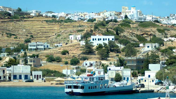 Νεκρός 17χρονος στην Κίμωλο: Το μπάνιο ήταν εκτός σπιτιού, σύμφωνα με τον δήμαρχο - Με το πού έπιασε το «τηλέφωνο» τελείωσε, λέει συγγενής