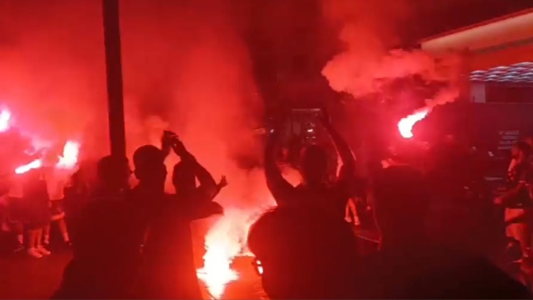 Νύχτα γιορτής στο Ηράκλειο για την κατάκτηση του Super Cup από τον ΟΦΗ, δείτε βίντεο και φωτογραφίες