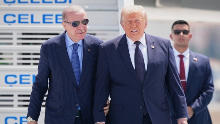 Τραμπ για αμυντική συμφωνία Σαουδικής Αραβίας, Τουρκίας και Πακιστάν: «Η Μέση Ανατολή ενώνεται»  