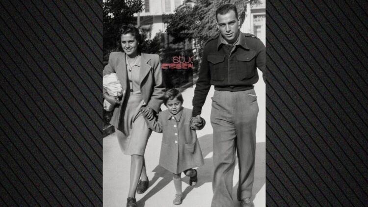 Η Βίκυ Μοσχολιού με τους γονείς της στα μέσα της δεκαετίας του 1940, δείτε το οικογενειακό στιγμιότυπο