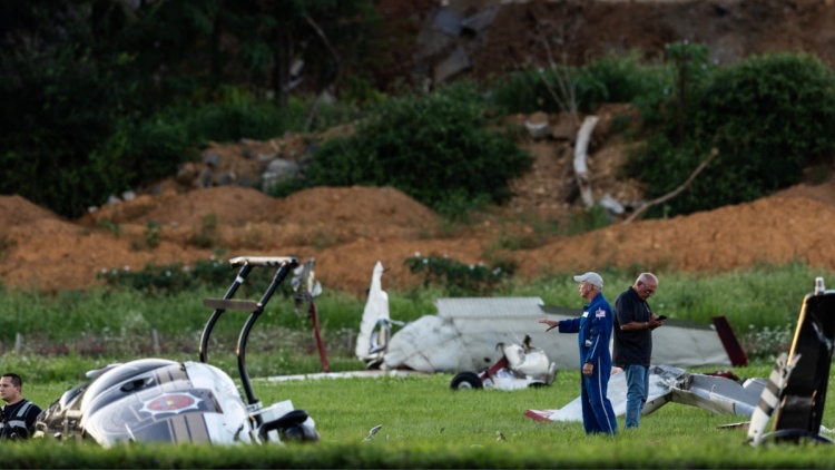 Σύγκρουση ελικοπτέρου της αστυνομίας με μικρό αεροσκάφος στην Πενσιλβάνια, δείτε βίντεο 