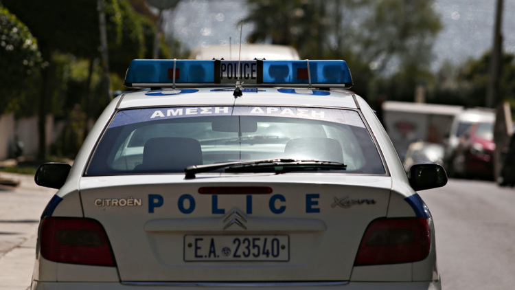 58χρονος στη Ροδόπη μαχαίρωσε και σκότωσε τη σύζυγό του κι έπειτα προσπάθησε να αυτοκτονήσει πίνοντας πετρέλαιο