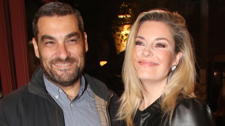 Η Ελισάβετ Μουτάφη και ο Μάνος Νιφλής γιορτάζουν 8 χρόνια γάμου: «Να μην τελειώσει ποτέ το μαζί»