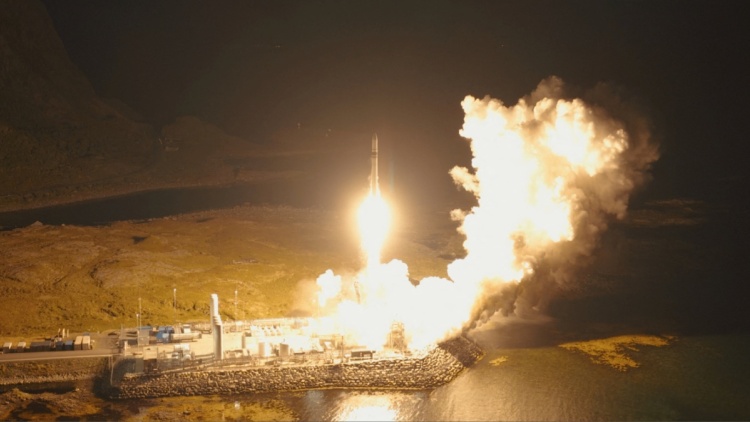 Η απάντηση της Ευρώπης στην Space X του Έλον Μασκ: Ο γερμανικός Spectrum έφτασε σε τροχιά από τη Νορβηγία, δείτε βίντεο 