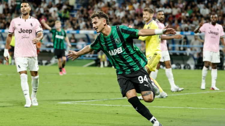 Serie A: Ψυχρολουσία στο 90+4'για τη Γιουβέντους, 3-2 η Σασουόλο που της έσπασε το αήττητο, δείτε τα γκολ
