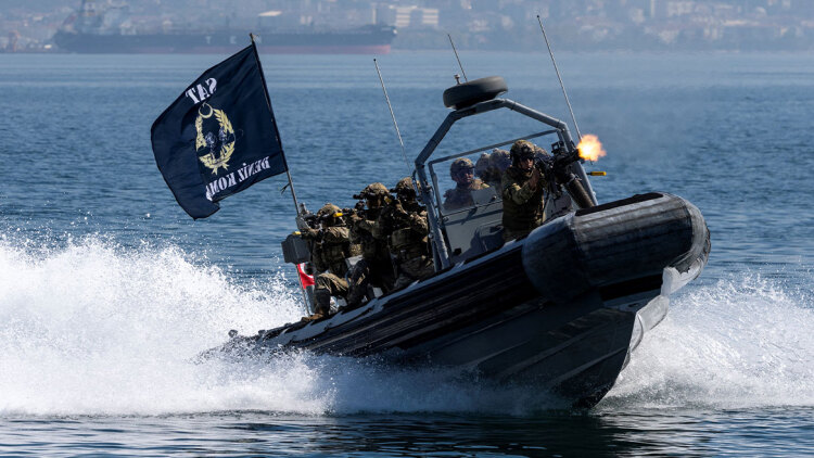 Η Τουρκία μετακινεί καταδρομείς στα ανατολικά, κοντά στην Σάμο