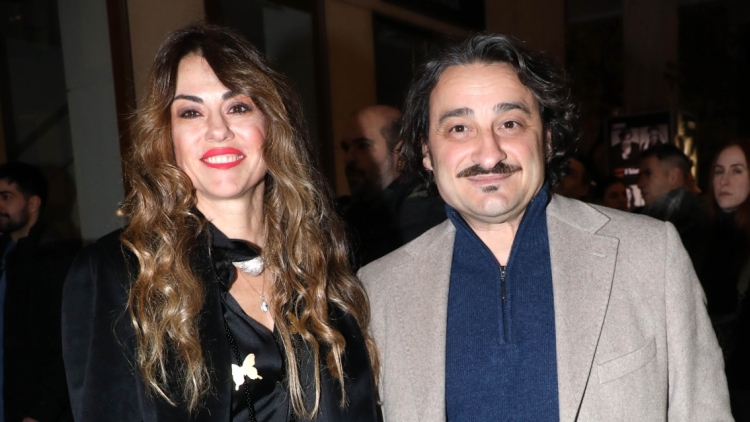 Ο Βασίλης Χαραλαμπόπουλος ανακοίνωσε τον χωρισμό από τη σύζυγό του στον τηλεοπτικό αέρα