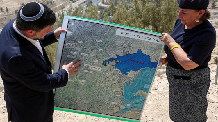 Περίπου 500 Ευρωπαίοι πρώην αξιωματούχοι ζητούν να μπλοκαριστεί η επέκταση των ισραηλινών οικισμών 