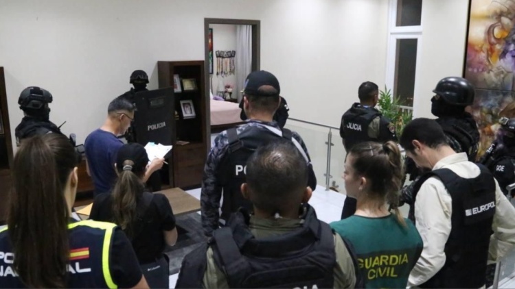 Εξαρθρώθηκε στον Ισημερινό κύκλωμα που διακινούσε κοκαΐνη αξίας 1,7 δισ. δολαρίων στην Ευρώπη, 21 συλλήψεις 